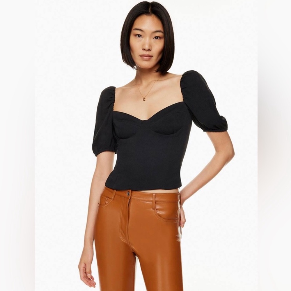 Novella Short sleeve Blouse